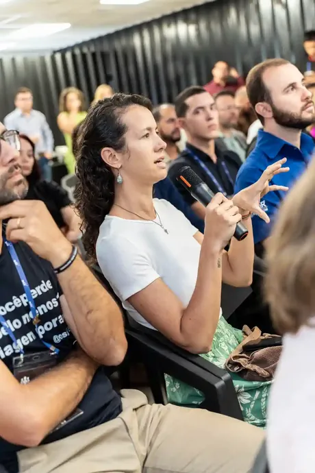 Momento de apresentação em um encontro do GEB