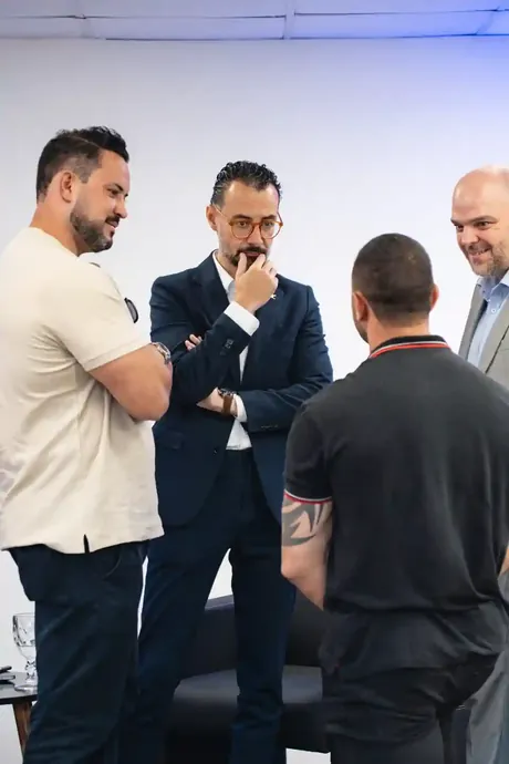 Roda de negócios durante encontro presencial do GEB
