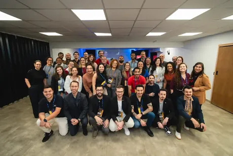 Momento de apresentação em um encontro do GEB